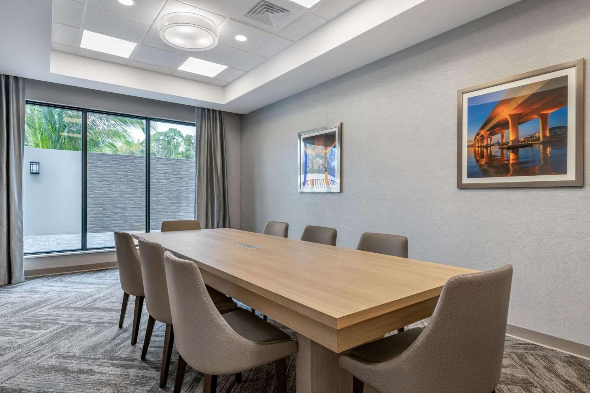 Comfort Suites Stuart-Hutchinson Island Εξωτερικό φωτογραφία